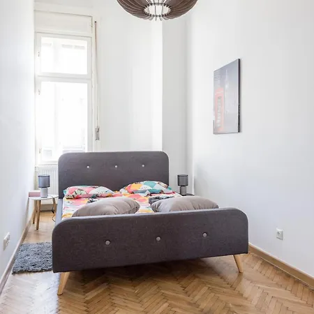 Spacious Three-bedroom In The Centre Budapeszt
