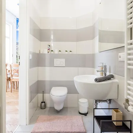 Spacious Three-bedroom In The Centre Budapeszt